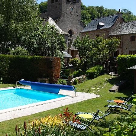 Logis Hotel Restaurant L'Auberge Du Chateau Muret-le-Château Kültér fotó